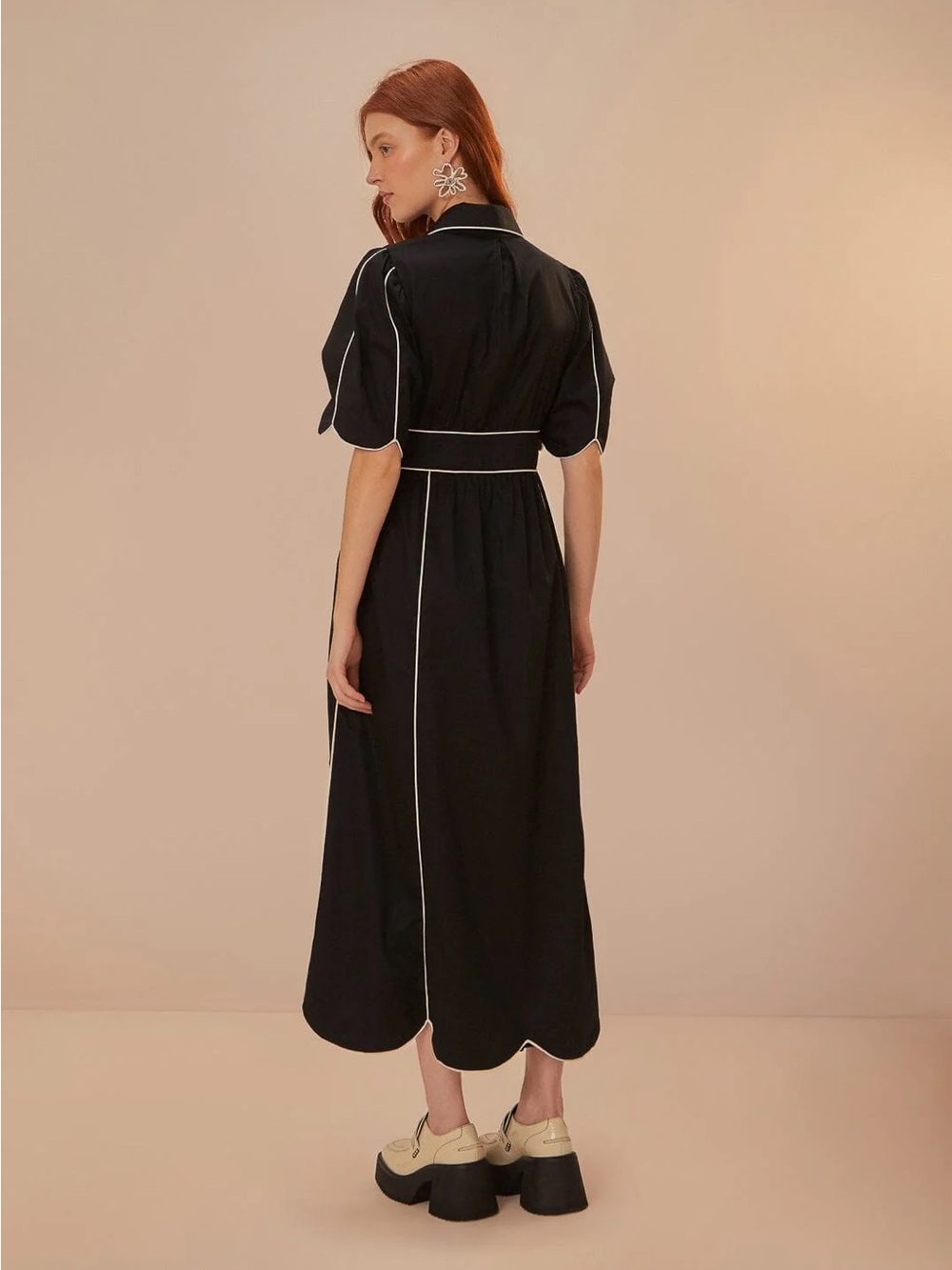 Black and White Short Sleeve Midi Dress - Picture 5 of 5